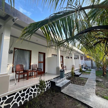 Kuta Lodge Homestay Exteriör bild